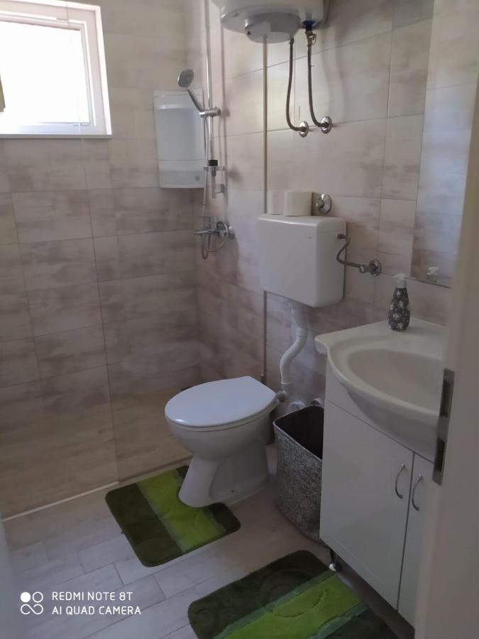 Apartmani Ana Vir Zewnętrze zdjęcie