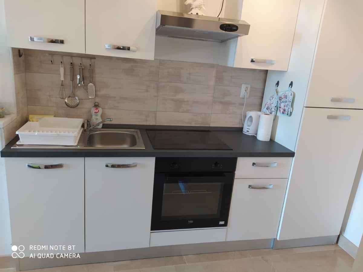 Apartmani Ana Vir Zewnętrze zdjęcie